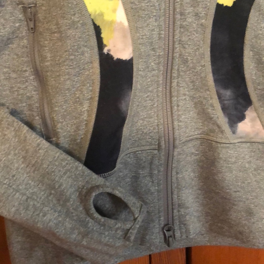 {Lululemon} Jacket - Picture 2 of 5